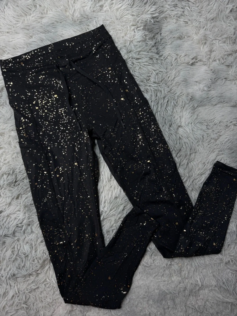 Zyia Active Black Stay Gold Pocket Drawstring Luxe 28” Leggings Size 2 - Picture 2 of 6